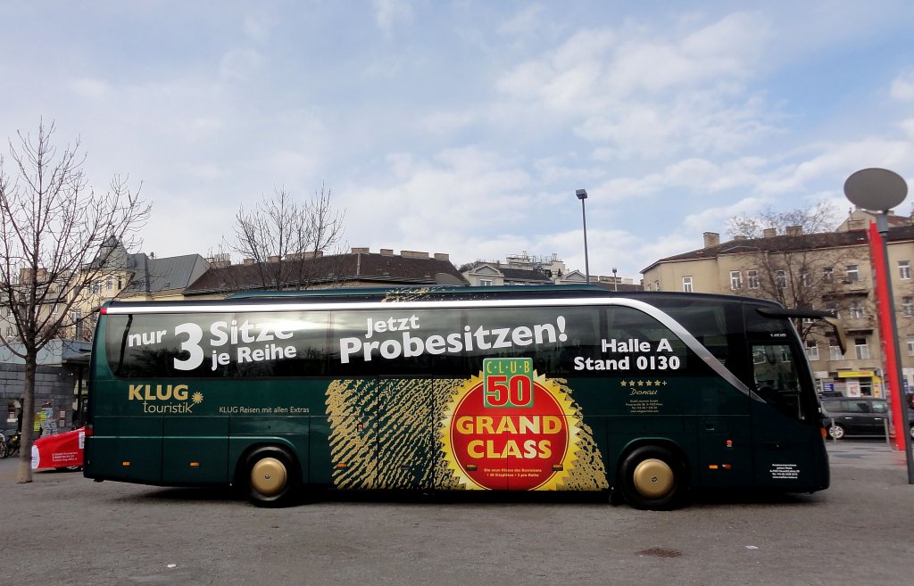 SETRA S415 HD von Johann MATH� -  CLUB 50  mit neuer Bestuhlung,nur 3 Sitze pro Reihe.Wien im J�nner 2013.