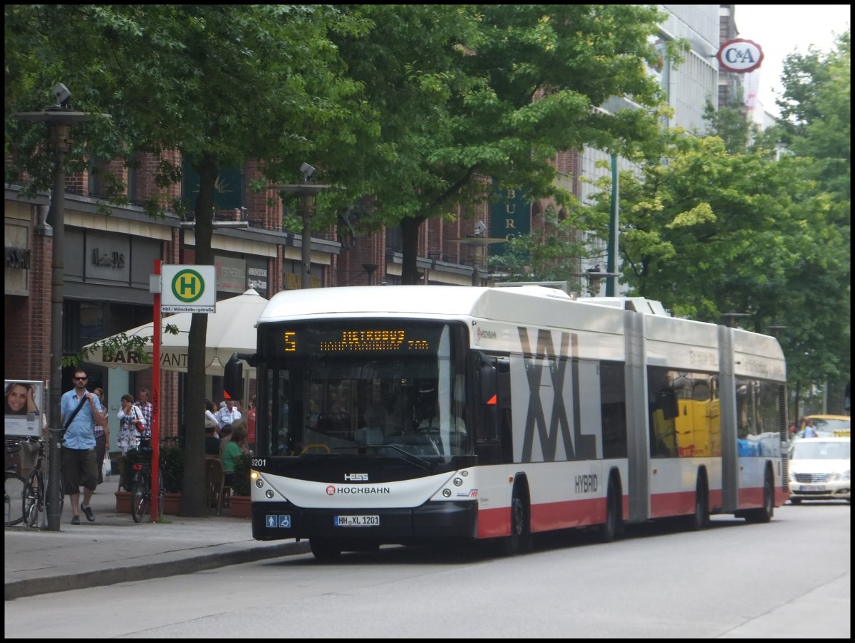 Hess LighTram Hybrid Hochbahn der Hamburger Hochbahn AG in Hamburg.