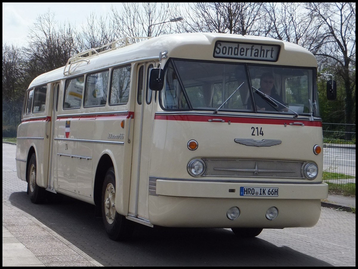Ikarus 66 der Rostocker Stra�enbahn AG in Rostock.