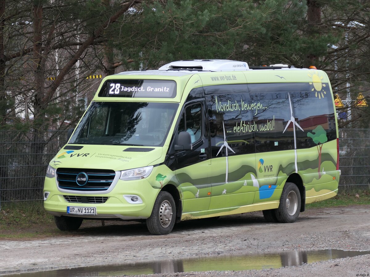 Mercedes Sprinter mit Altas Aufbau der VVR in Binz.