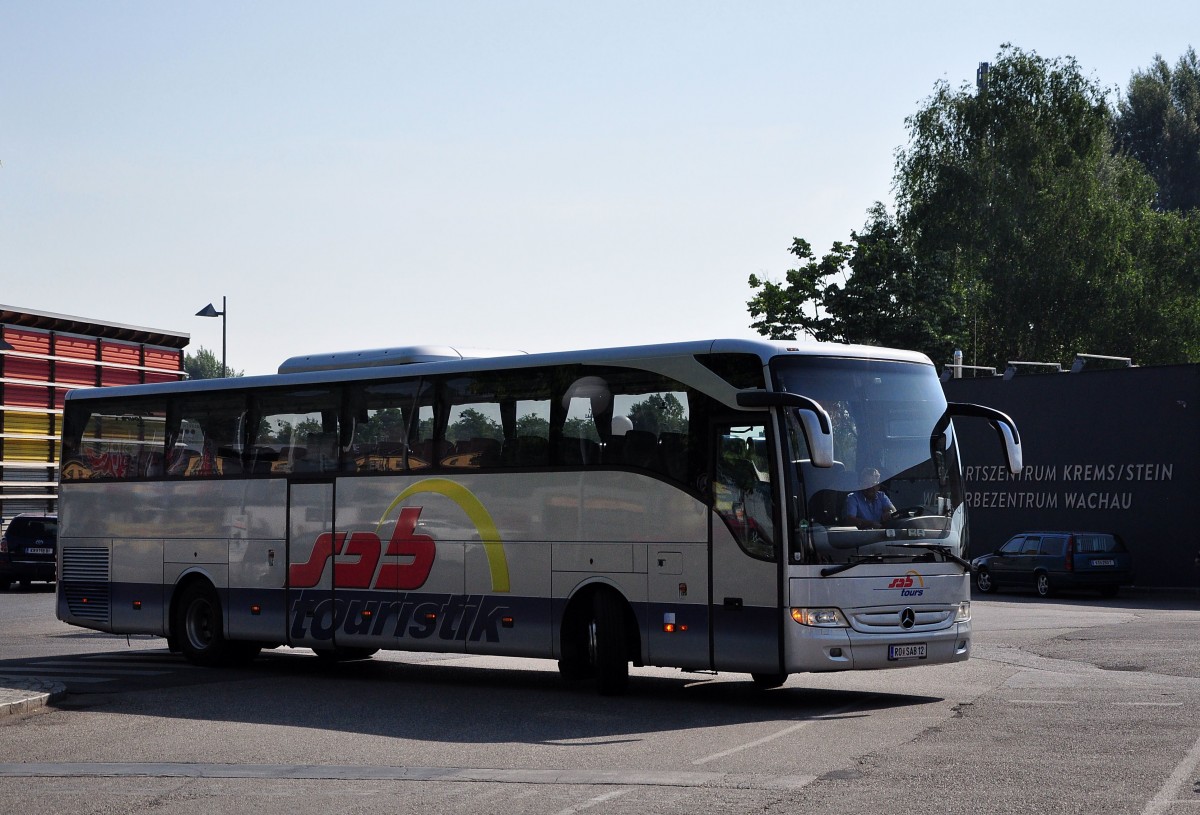 Mercedes Tourismo von SAB tours aus �sterreich im Juni 2015 in Krems.