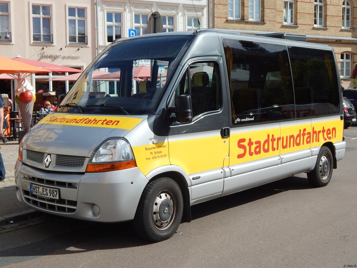 Renault Master von Busunternehmen Manfred Scholz aus Deutschland in Stralsund.