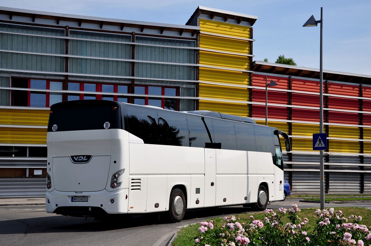 VDL Futura von K�l�njarat aus Ungarn im Juni 2015 in Krems gesehen.