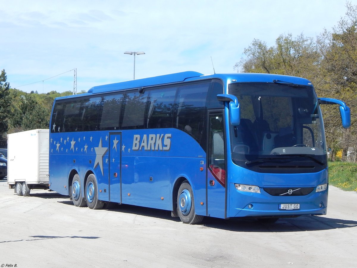 Volvo 9700 von Barks aus Schweden mit Anhänger in Binz.