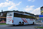 Mercedes Tourismo von GELDNER Reisen aus �sterreich in Krems gesehen.