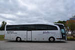 Mercedes Travego von W�rlitz Tourist aus der BRD in Krems.