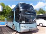 Neoplan Skyliner von Geißler Reisen aus Deutschland im Stadthafen Sassnitz.