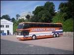 Neoplan Spaceliner von Janssen Reisen aus Deutschland im Stadthafen Sassnitz.
