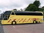 Neoplan Starliner von KB Reisen (ex Graf's Reisen) aus Deutschland im Stadthafen Sassnitz.