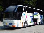 Neoplan Starliner von Tholen aus Deutschland in Sassnitz.