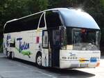 Neoplan Starliner von Tholen aus Deutschland in Sassnitz.