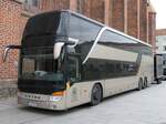 Setra 431 DT von Berlin-Rock-Coaches aus Deutschland mit Anhänger in Neubrandenburg.