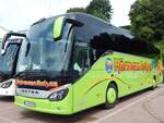 Setra 516 HD von Hörmann Reisen aus Deutschland im Stadthafen Sassnitz.