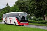 Setra 517 HD von Blaguss Reisen aus �sterreich im Mai 2015 in Krems unterwegs.