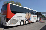 Setra 517 HD  Rolli Tours  (Hebeb�hne f�r Behinderte Menschen) von Blaguss Reisen aus Wien 2017 in Krems.