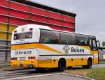 Neoplan N208 Jetliner von Wilhelm Hofbauer Reisen aus �sterreich am 17.Mai 2014 in Krems gesehen.